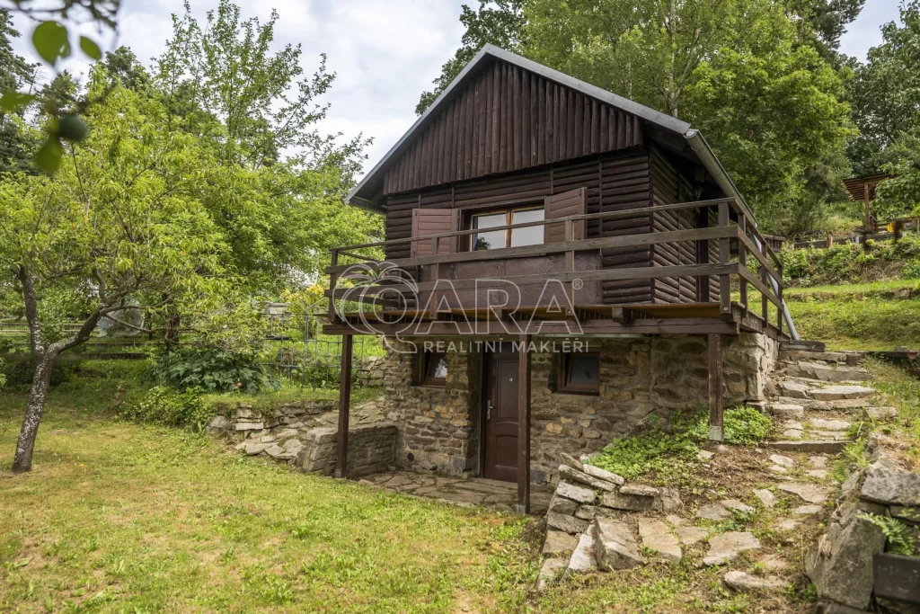 Chata na Čihadlech Písek - 18m2 + 415m2 zahrady - fotka 2